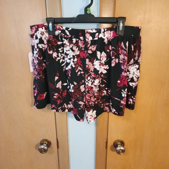AMBRIELLE WOMENS SLEEPWEAR - FLORAL PATTERN - SIZE XL NWT - Picture 1 of 4